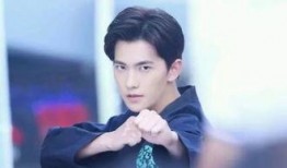 新丁杨洋最新爆料消息,揭秘新丁背后的故事与成长历程